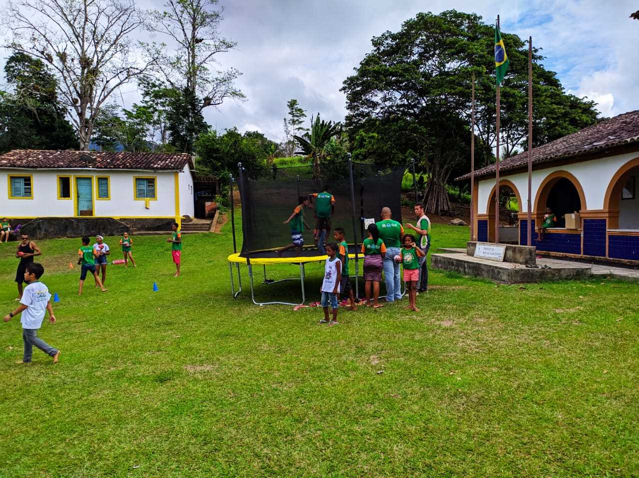 Camacã: Crianças beneficiárias do CRAS se divertem em confraternização de fim de ano